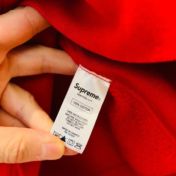 Authentic Supreme Men's Red Sweatshirt Size Medium - Picture 12 of 16